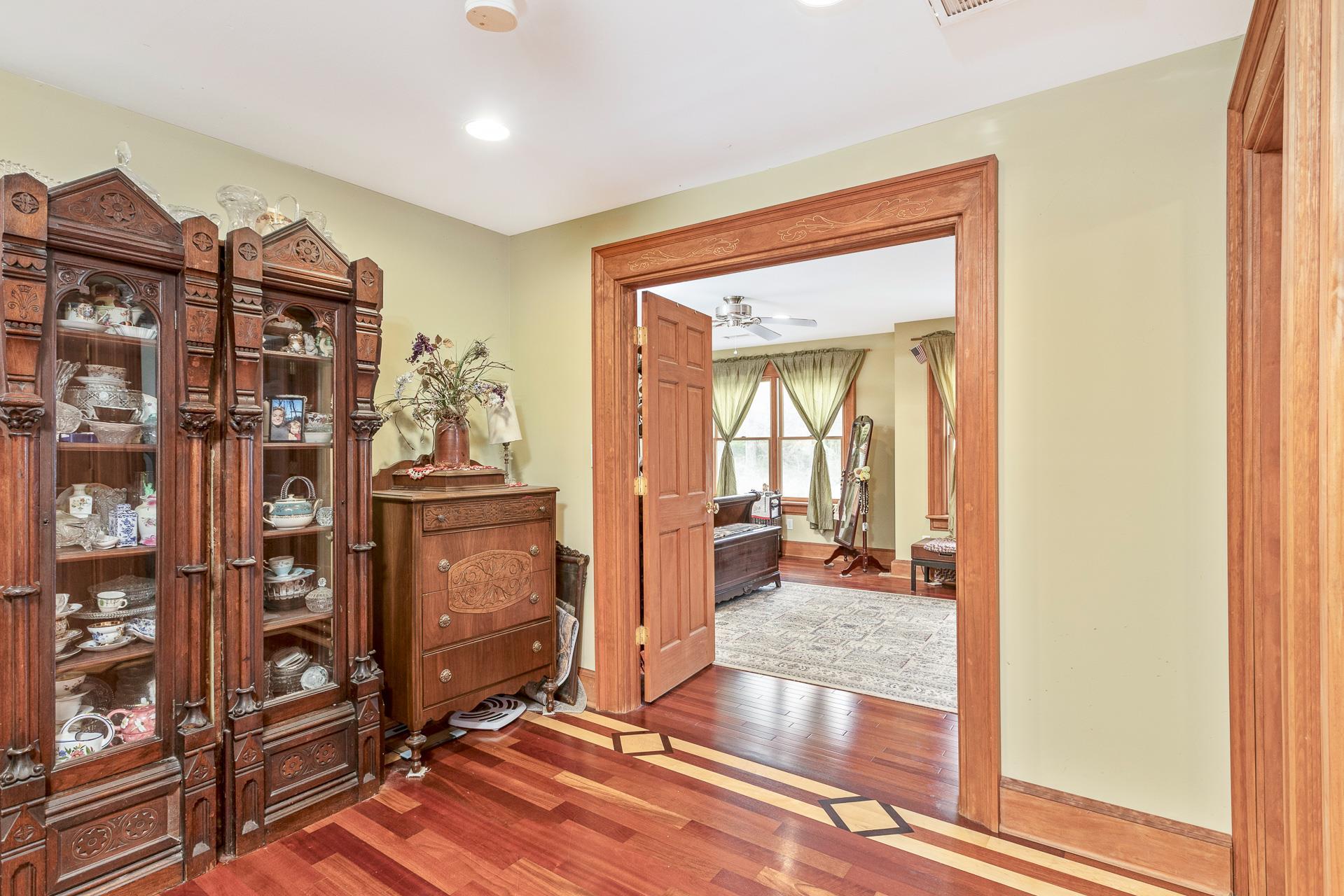 Single Family Ridgeway  Suffolk County, NY 11733, MLS-845994-21