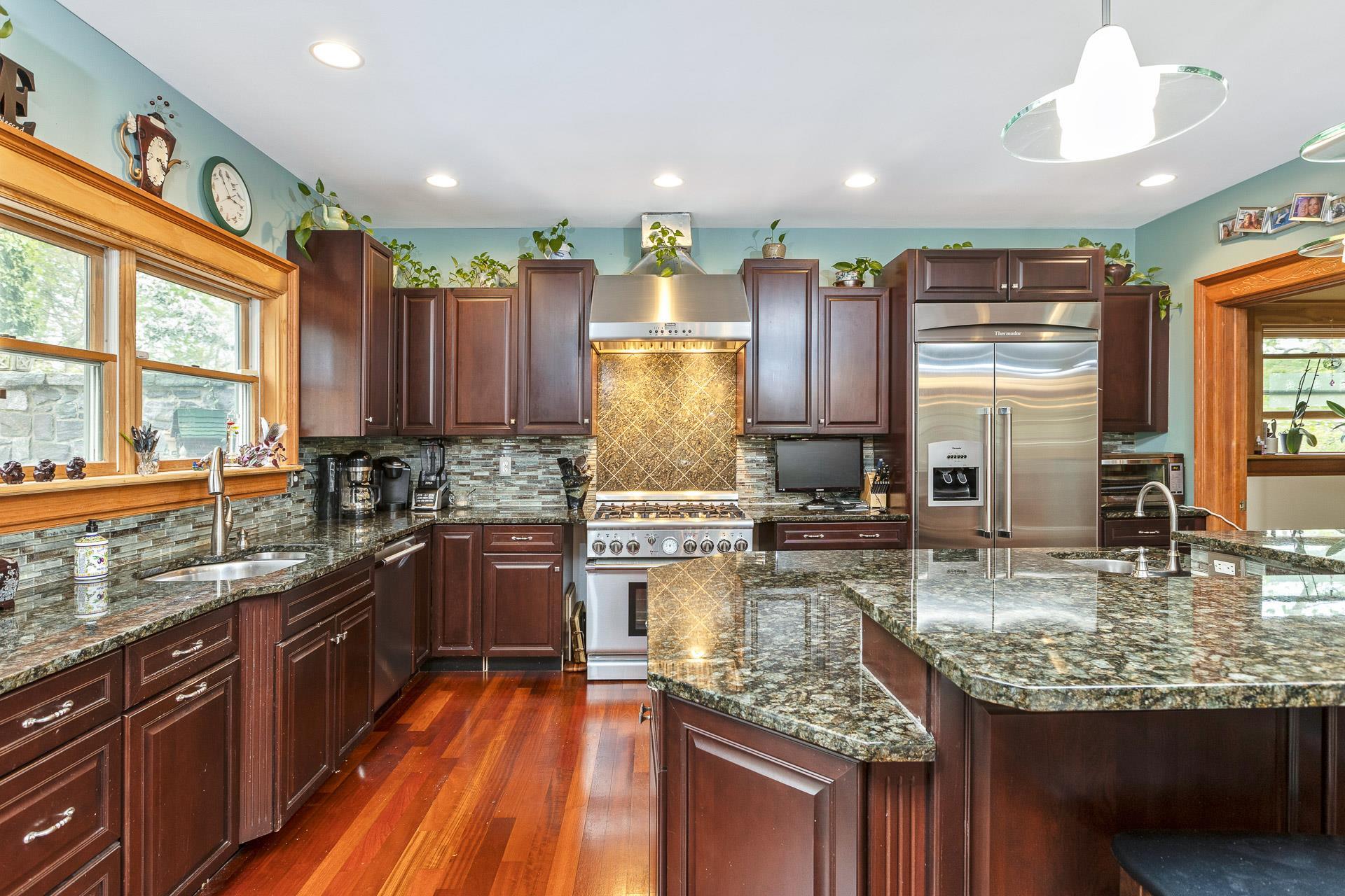 Single Family Ridgeway  Suffolk County, NY 11733, MLS-845994-8