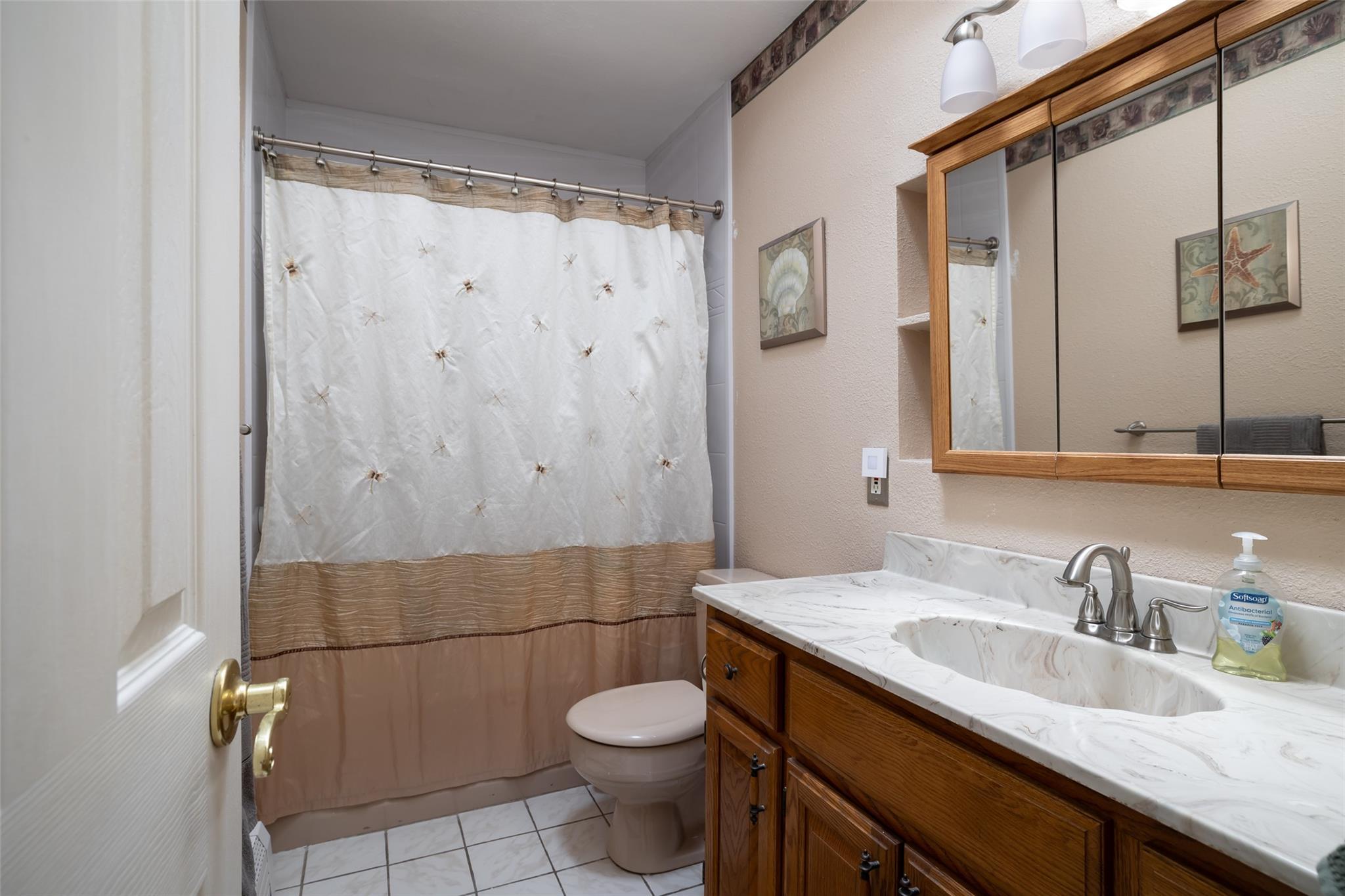 Single Family Grand  Suffolk County, NY 11717, MLS-846002-13