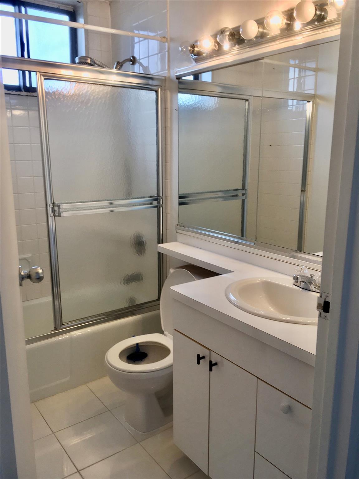 Apartment Bay Club Drive  Queens, NY 11360, MLS-846010-5
