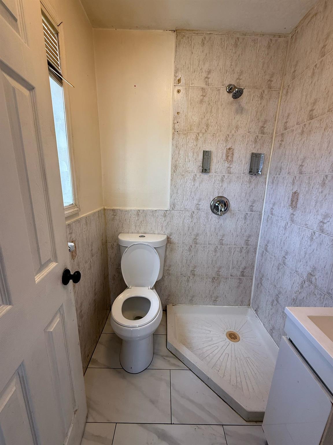 Apartment 191st  Queens, NY 11423, MLS-846066-3