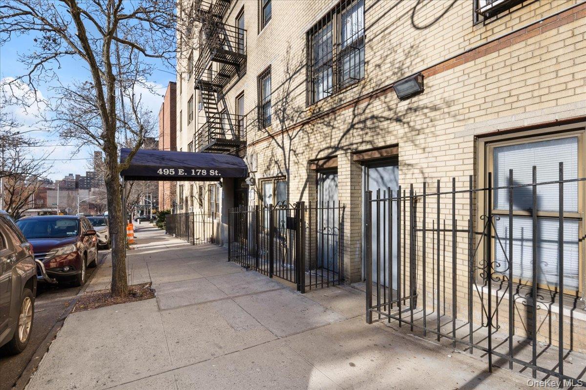 Coop 178th  Bronx, NY 10457, MLS-846089-17