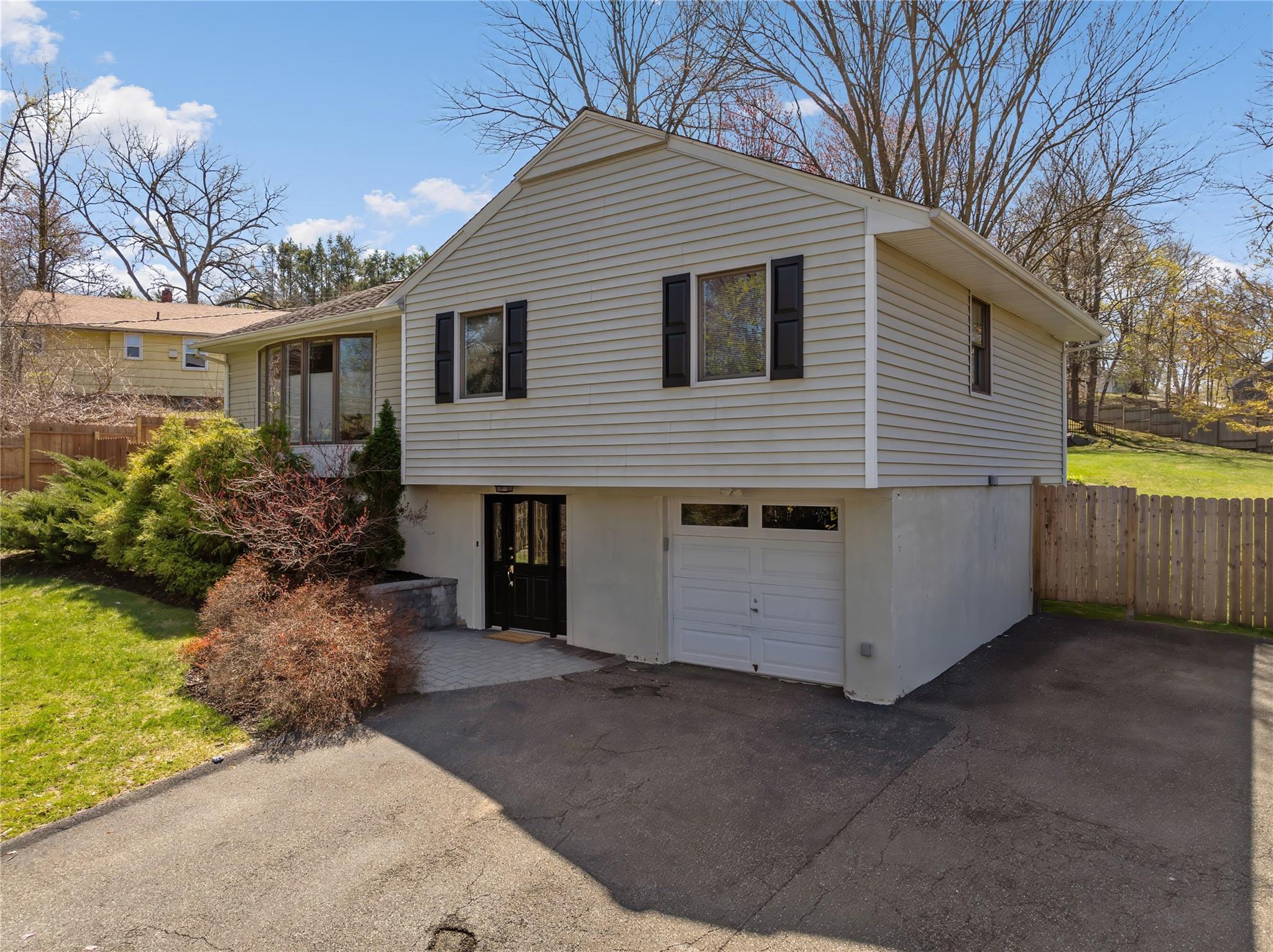 Single Family Oak Tree  Rockland County, NY 10964, MLS-846094-2