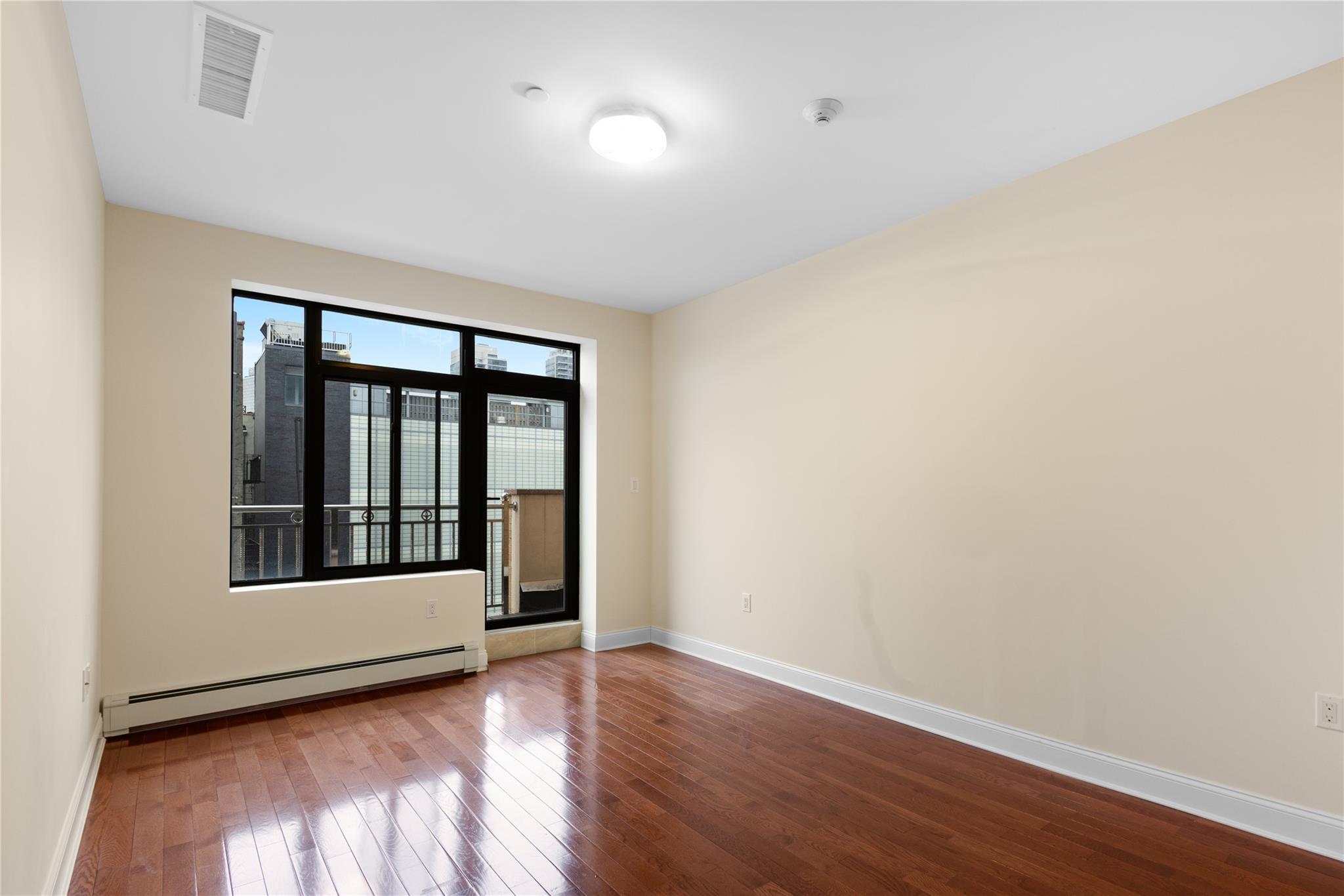 Apartment 9th  Brooklyn, NY 11249, MLS-846095-7