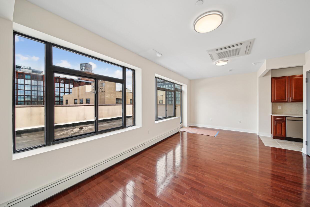 Apartment 9th  Brooklyn, NY 11249, MLS-846097-6