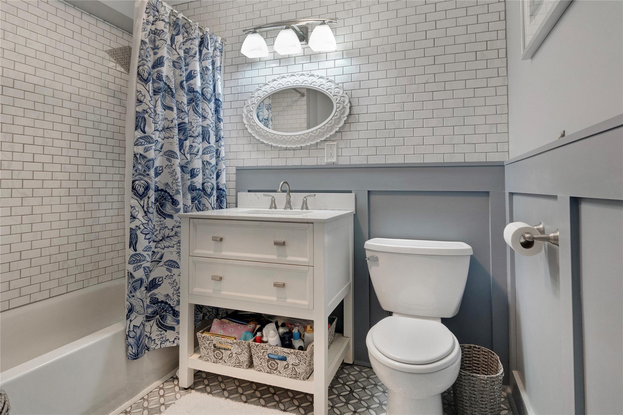 Condo Rockaway Beach  Queens, NY 11693, MLS-846117-12