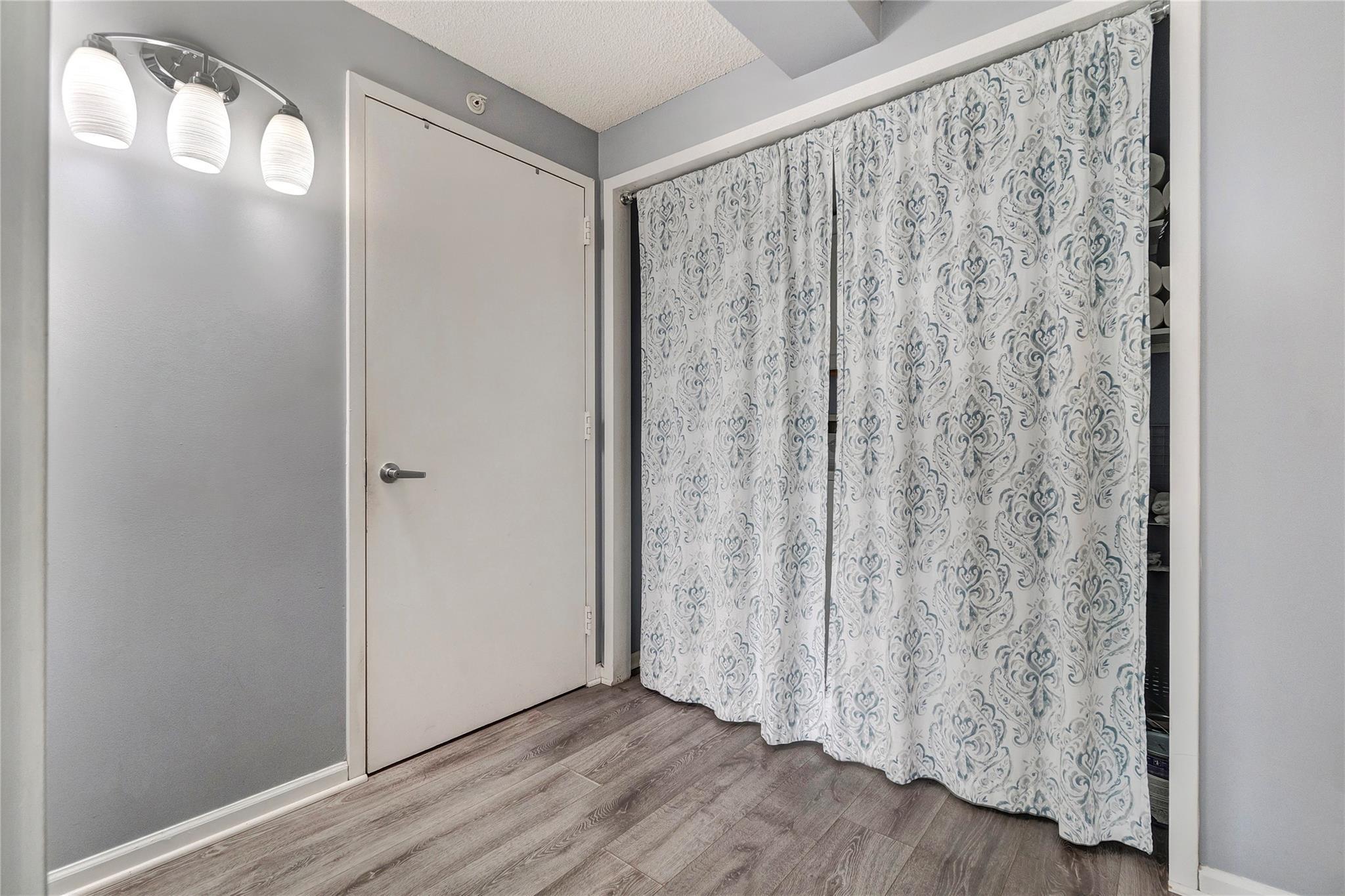 Condo Rockaway Beach  Queens, NY 11693, MLS-846117-14