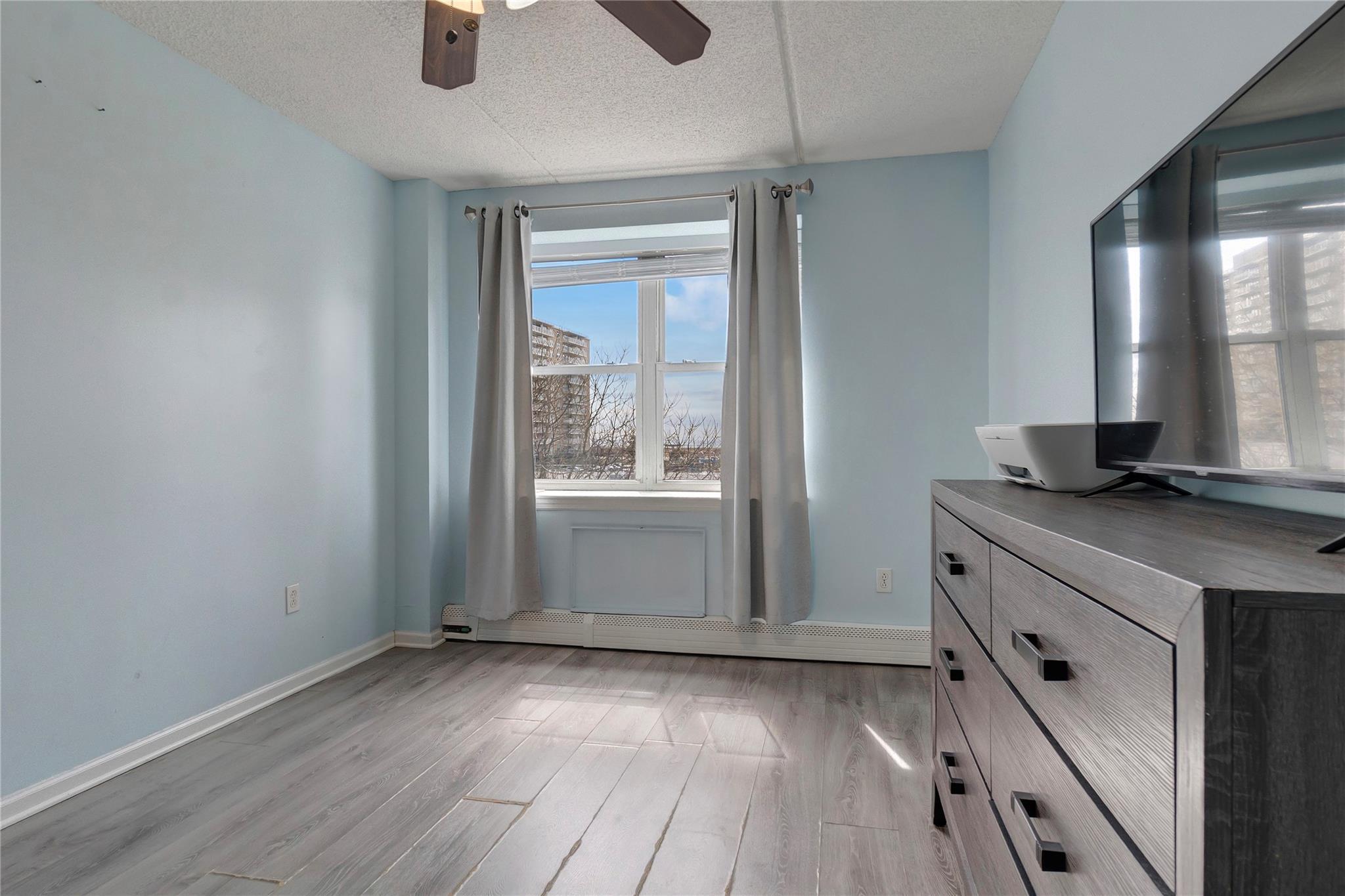 Condo Rockaway Beach  Queens, NY 11693, MLS-846117-15
