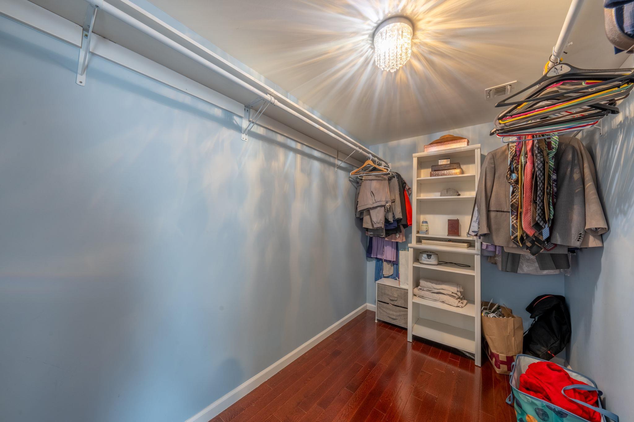 Single Family Collfield  Staten Island, NY 10302, MLS-846133-19
