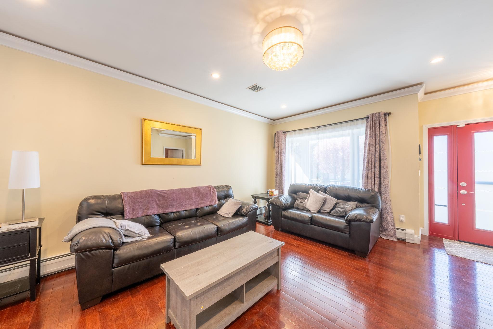Single Family Collfield  Staten Island, NY 10302, MLS-846133-2