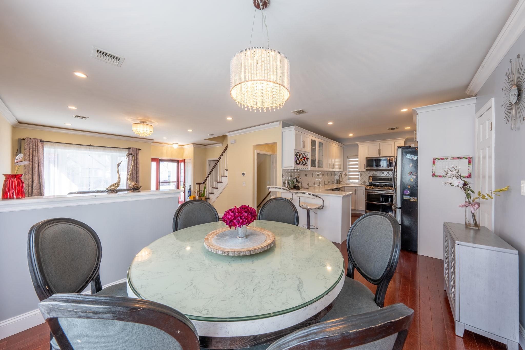 Single Family Collfield  Staten Island, NY 10302, MLS-846133-4