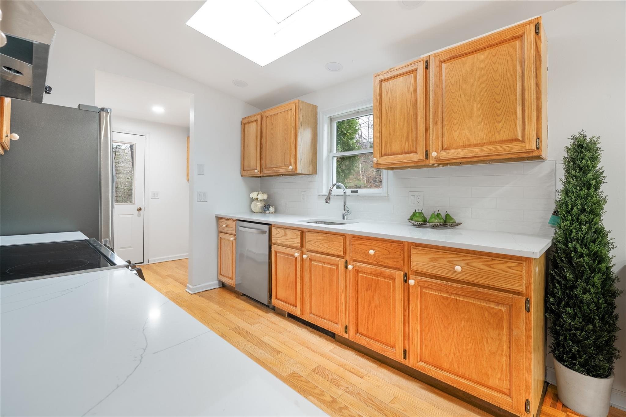 Single Family Colabaugh Pond  Westchester County, NY 10520, MLS-846197-17