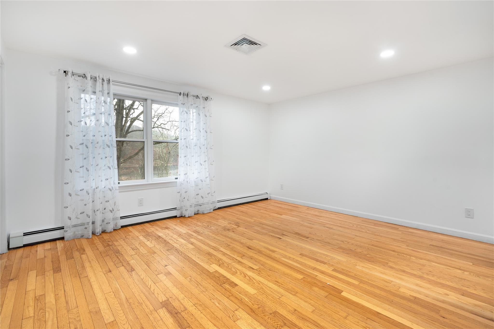 Single Family Colabaugh Pond  Westchester County, NY 10520, MLS-846197-19
