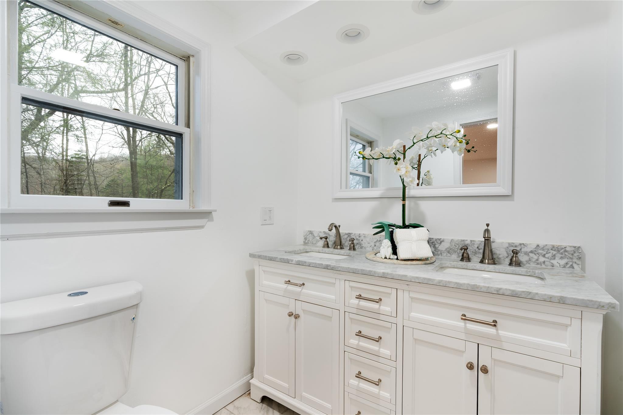 Single Family Colabaugh Pond  Westchester County, NY 10520, MLS-846197-21