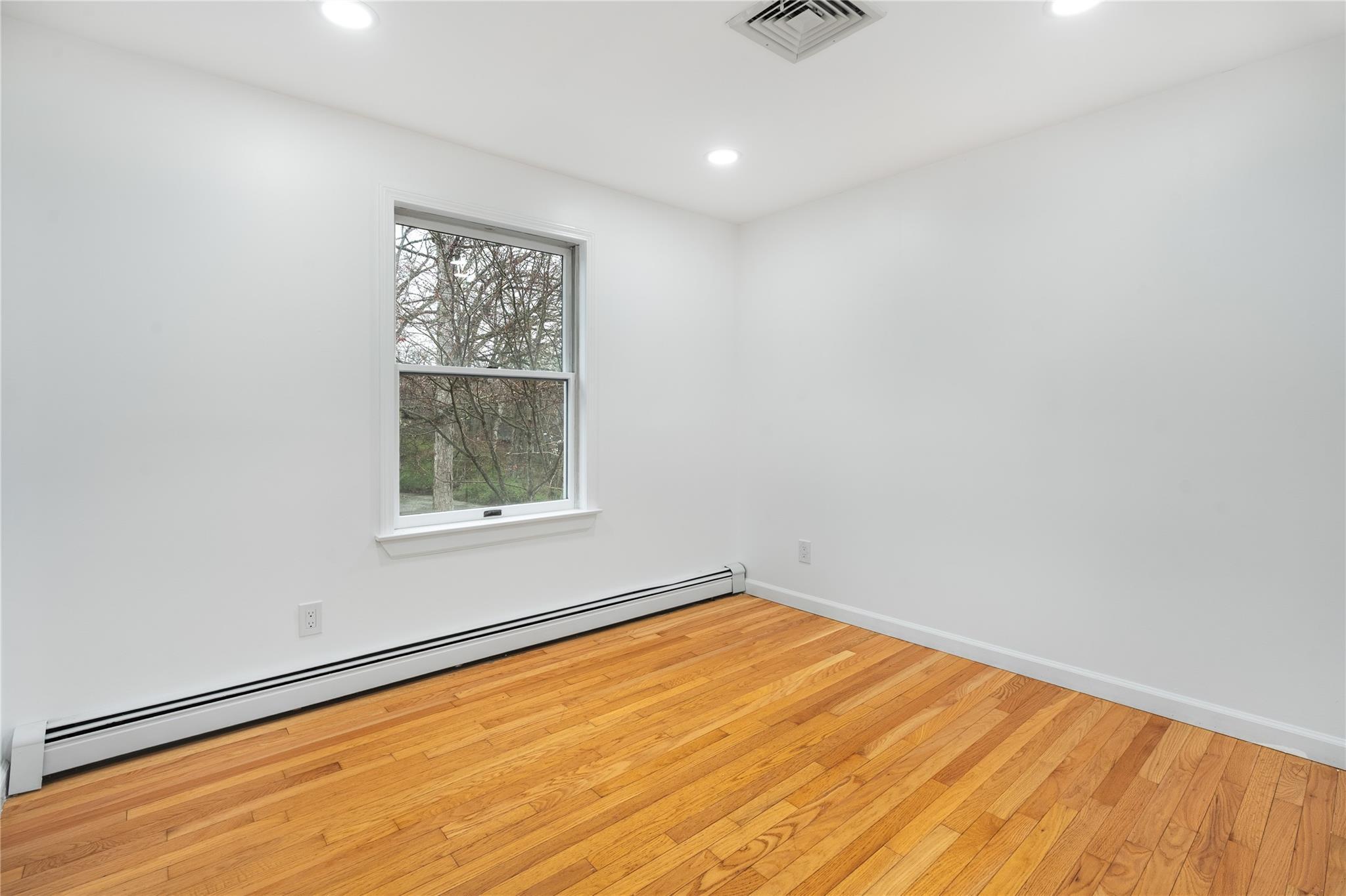 Single Family Colabaugh Pond  Westchester County, NY 10520, MLS-846197-22