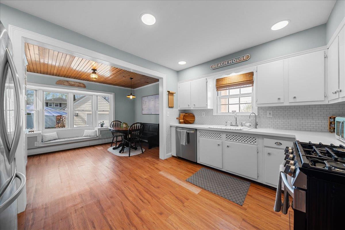 Single Family Seafield  Suffolk County, NY 11706, MLS-846209-13
