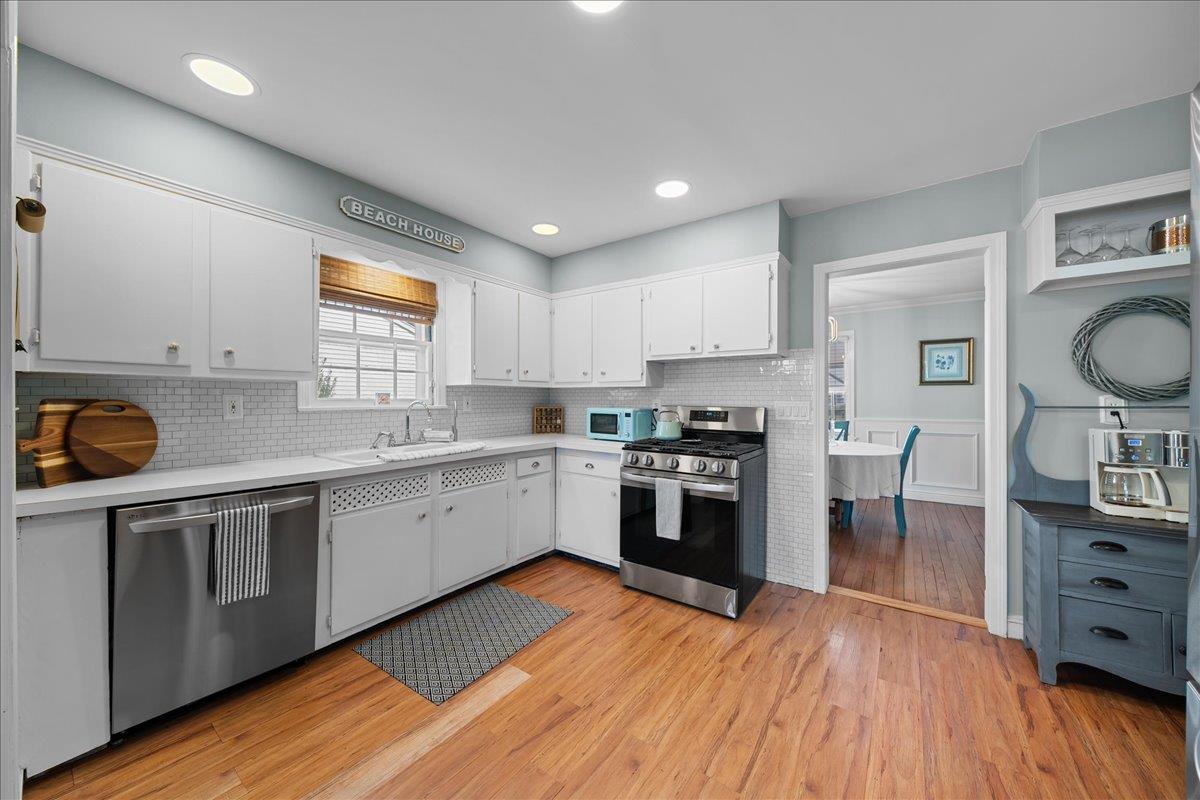 Single Family Seafield  Suffolk County, NY 11706, MLS-846209-15