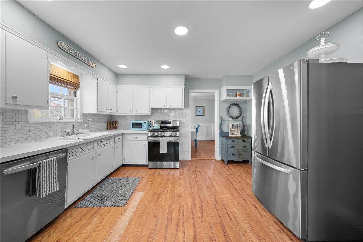 Single Family Seafield  Suffolk County, NY 11706, MLS-846209-17