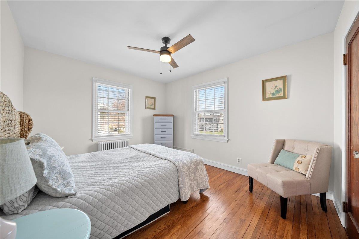 Single Family Seafield  Suffolk County, NY 11706, MLS-846209-32