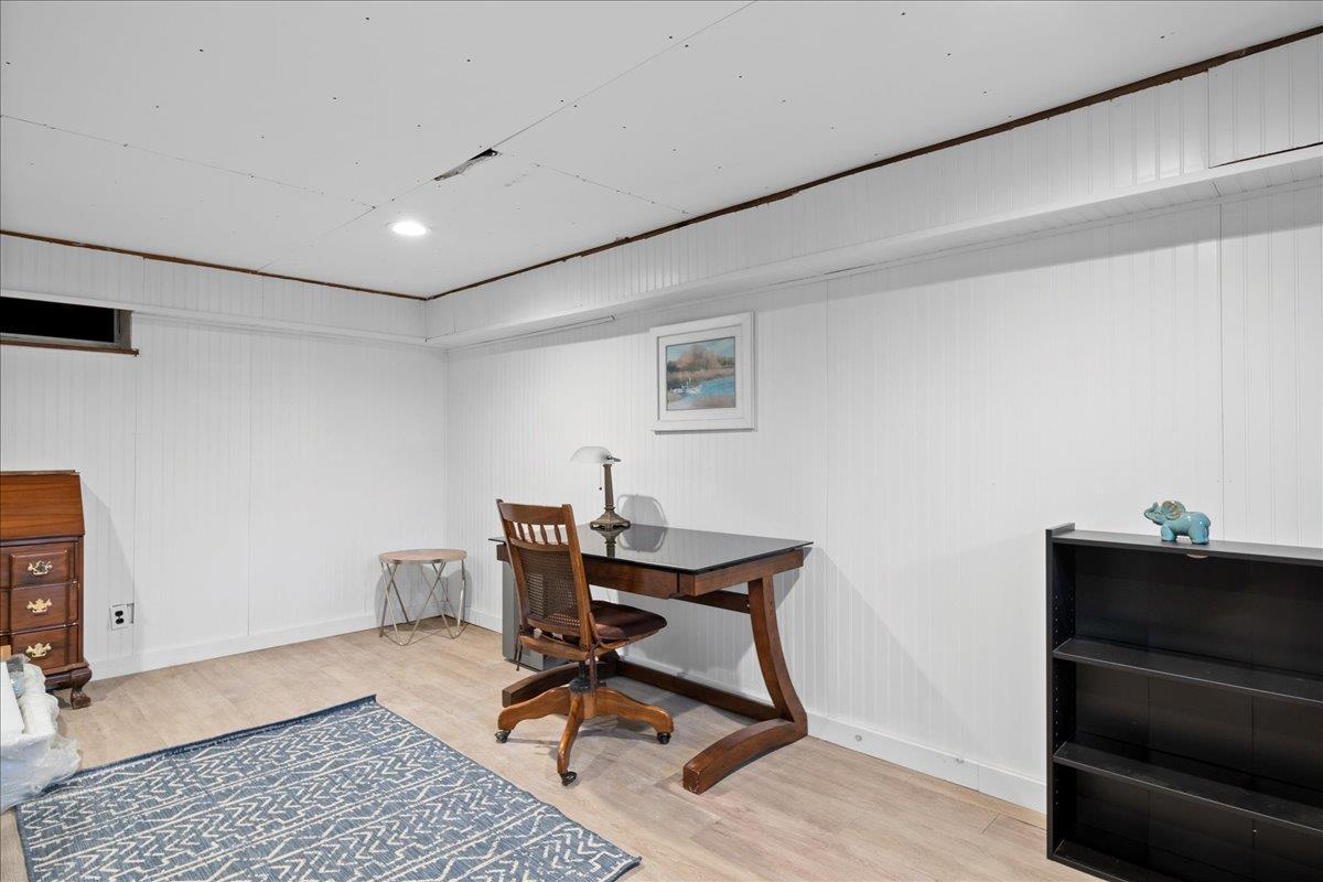 Single Family Seafield  Suffolk County, NY 11706, MLS-846209-35