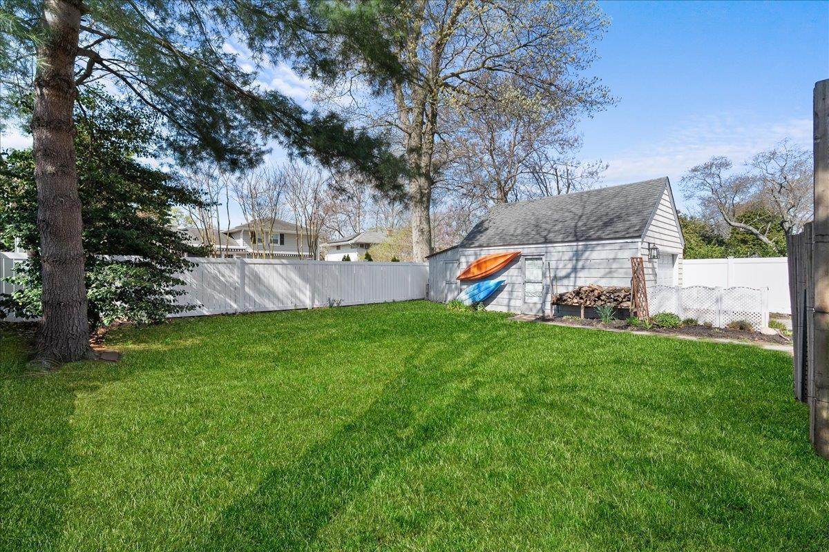Single Family Seafield  Suffolk County, NY 11706, MLS-846209-38