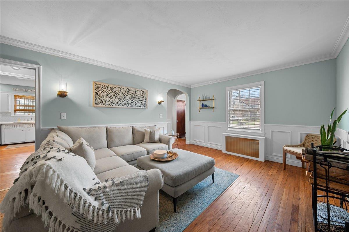 Single Family Seafield  Suffolk County, NY 11706, MLS-846209-7