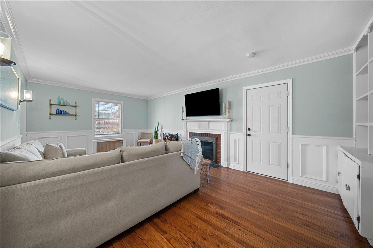 Single Family Seafield  Suffolk County, NY 11706, MLS-846209-9