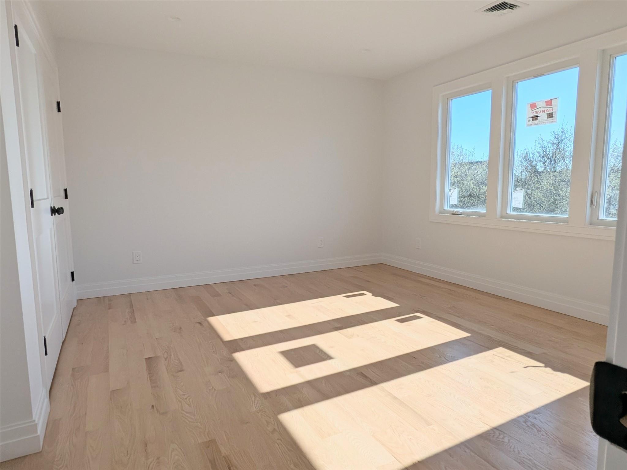 Single Family Logan  Nassau County, NY 11793, MLS-846239-26