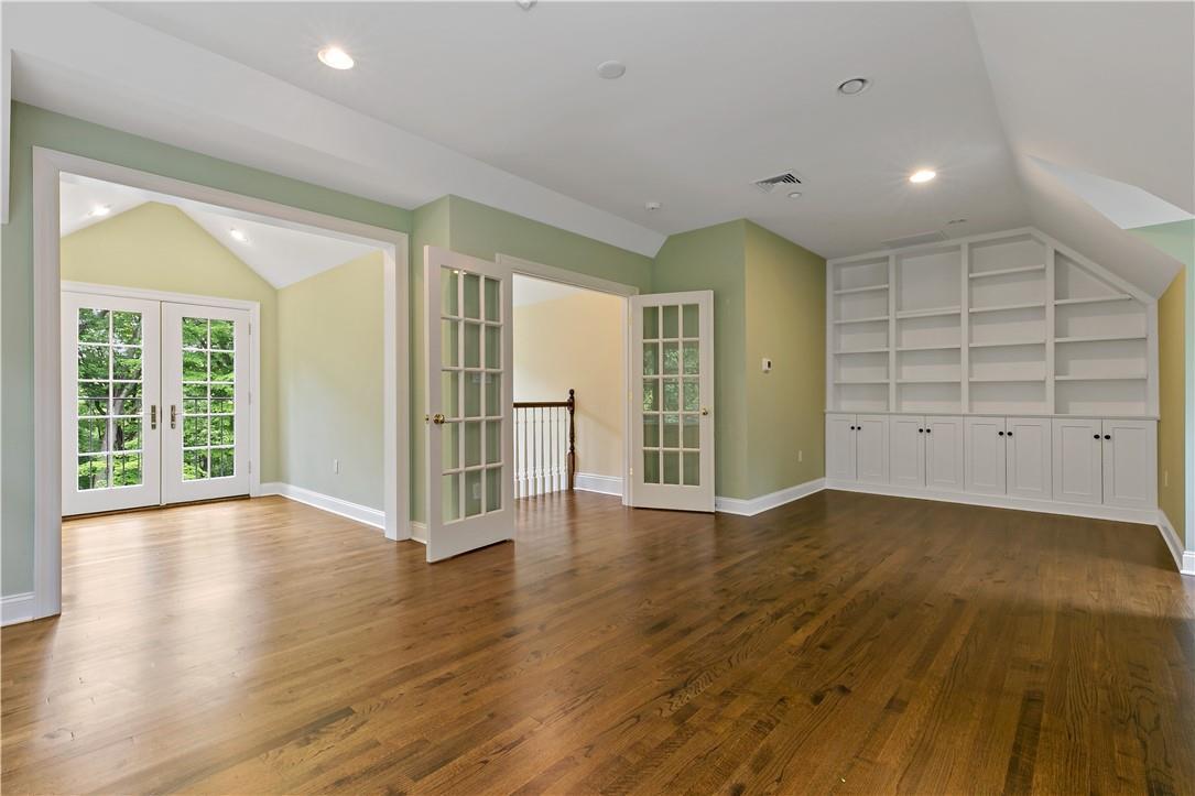 Single Family Haights Cross  Westchester County, NY 10514, MLS-846261-25