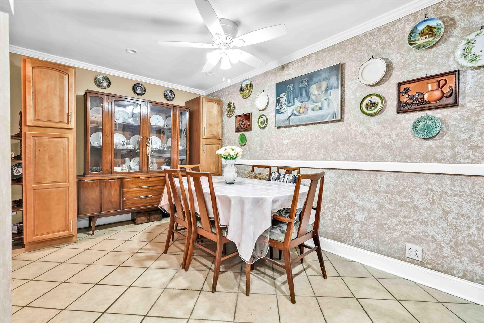 Single Family George  Queens, NY 11385, MLS-846318-10