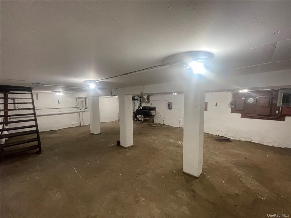 Commercial Sale Westchester  Bronx, NY 10455, MLS-846335-6