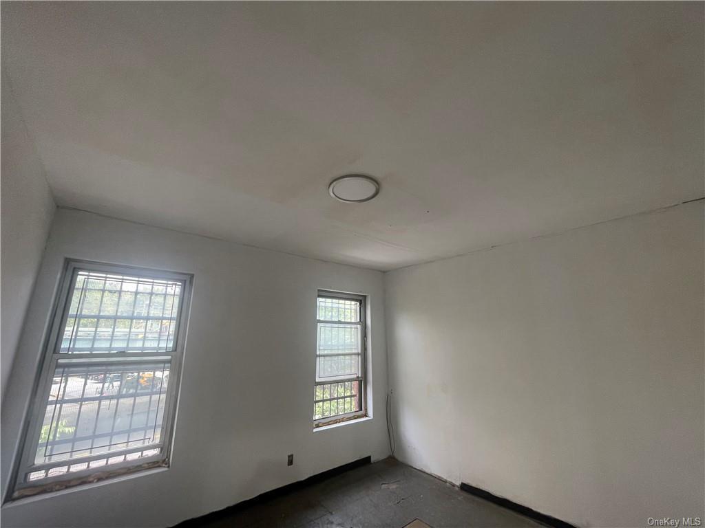 Commercial Sale Westchester  Bronx, NY 10455, MLS-846335-8