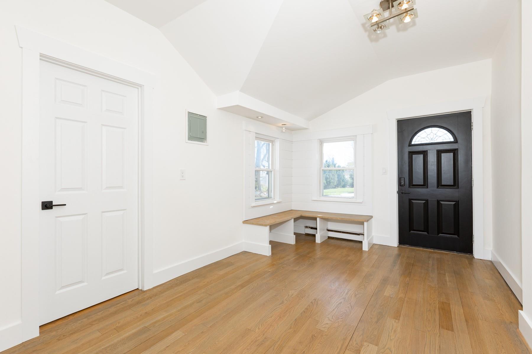Single Family Riverdale  Nassau County, NY 11758, MLS-846361-4