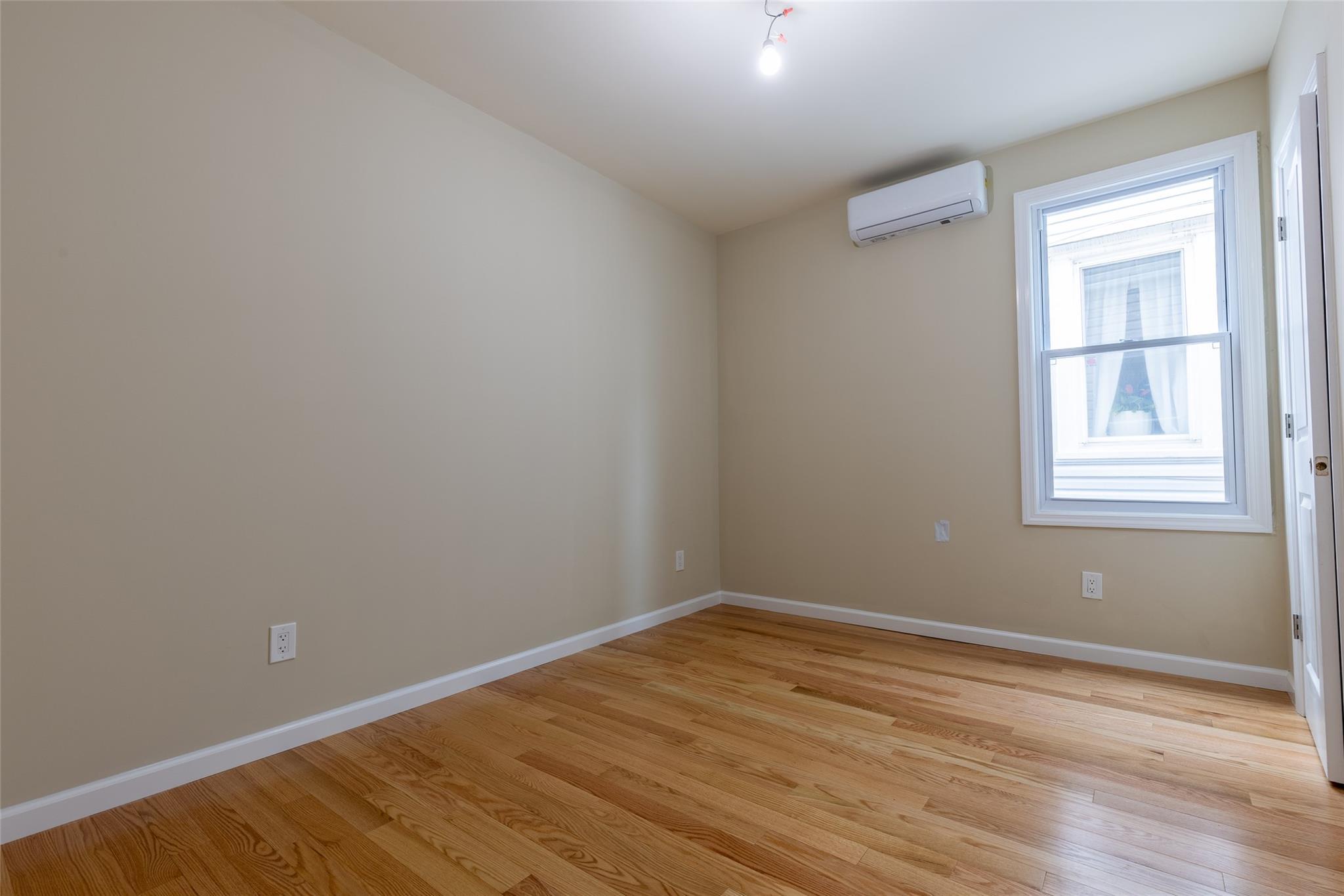 Single Family 48th  Queens, NY 11377, MLS-846371-4
