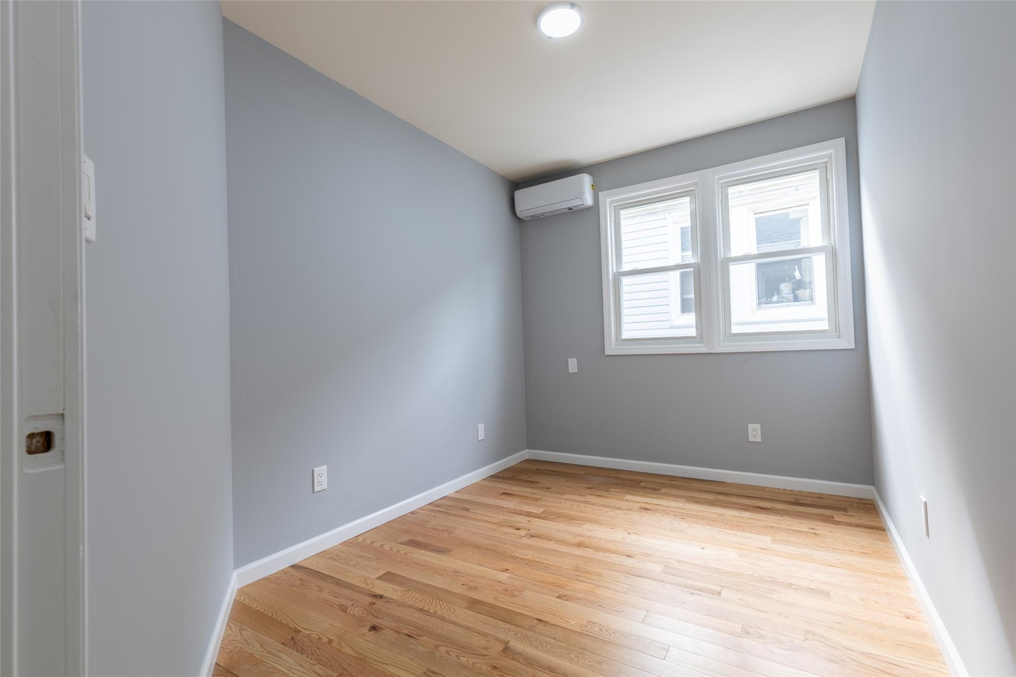 Single Family 48th  Queens, NY 11377, MLS-846371-9