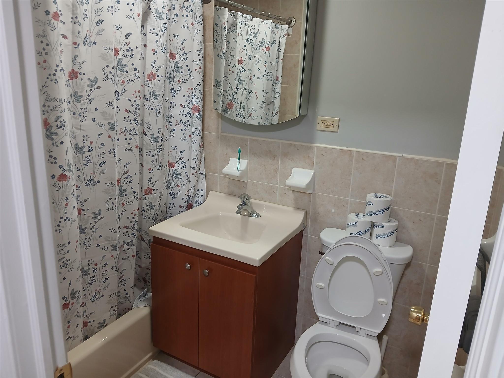 Single Family Milford  Brooklyn, NY 11208, MLS-846385-7