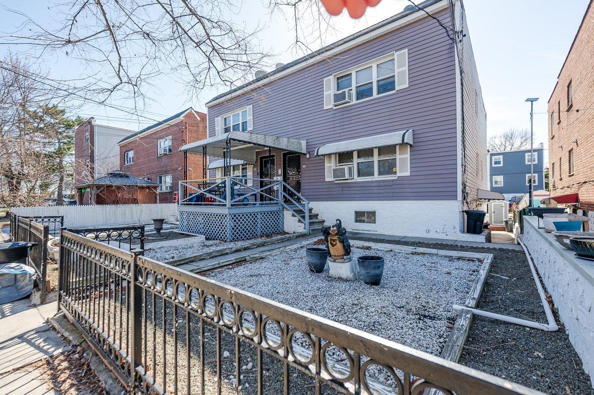 Single Family Swinton  Bronx, NY 10465, MLS-846393-28