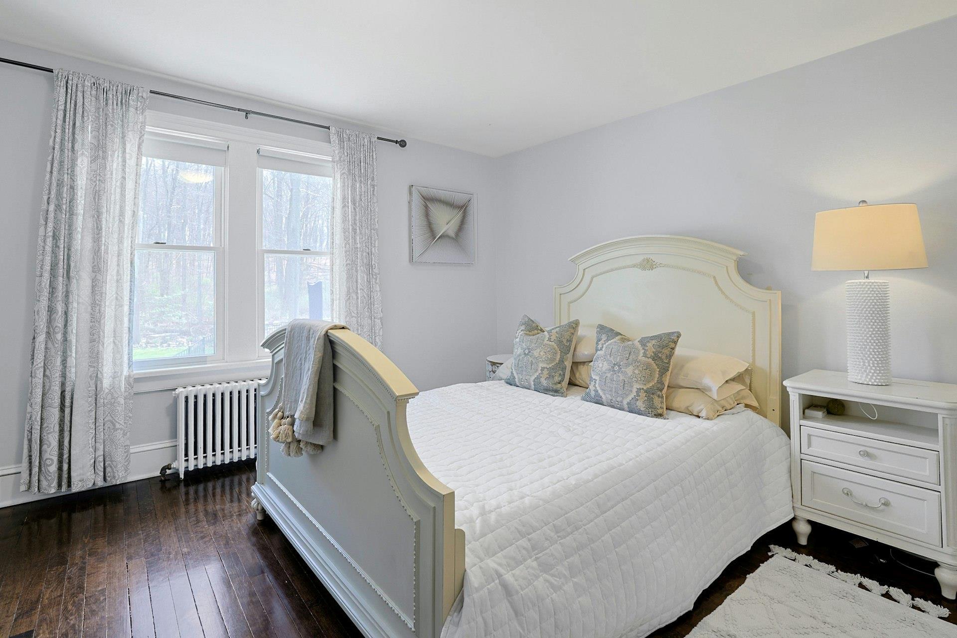 Single Family Pinesbridge  Westchester County, NY 10562, MLS-846399-25