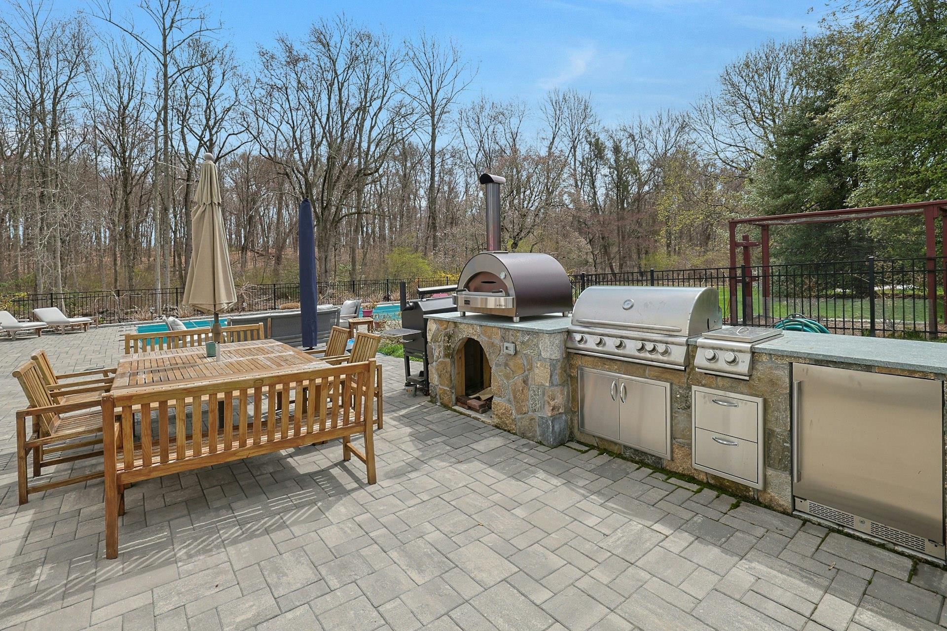 Single Family Pinesbridge  Westchester County, NY 10562, MLS-846399-32