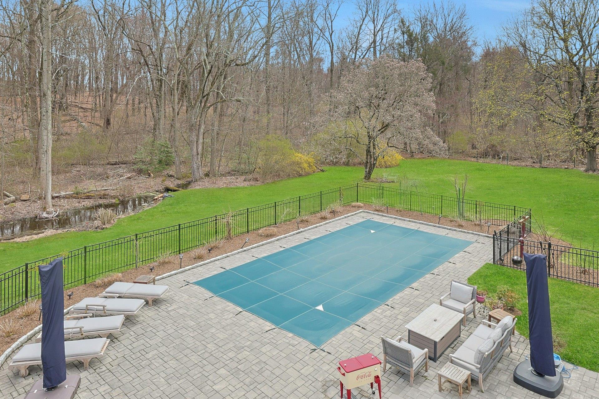 Single Family Pinesbridge  Westchester County, NY 10562, MLS-846399-35