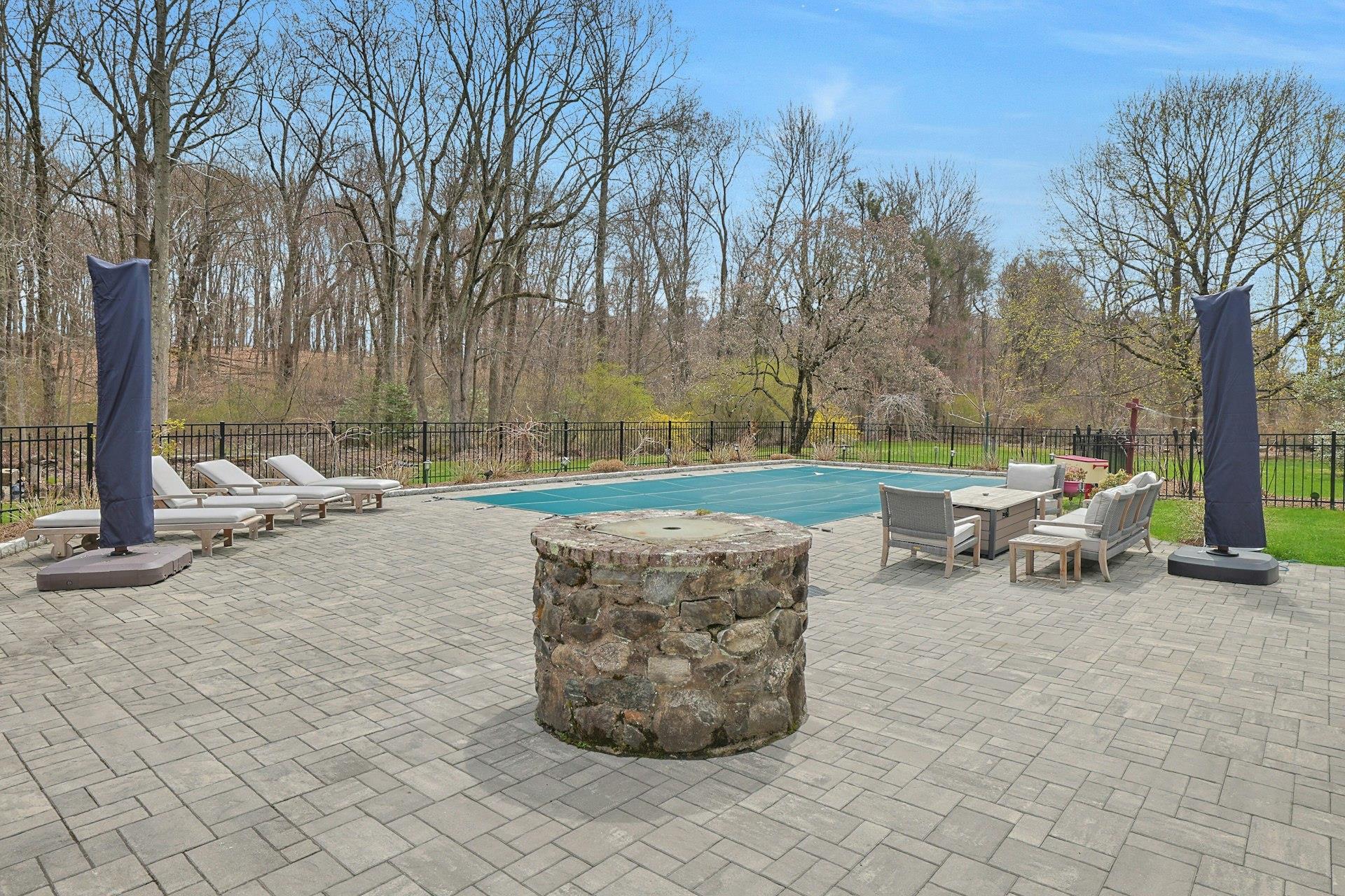 Single Family Pinesbridge  Westchester County, NY 10562, MLS-846399-36