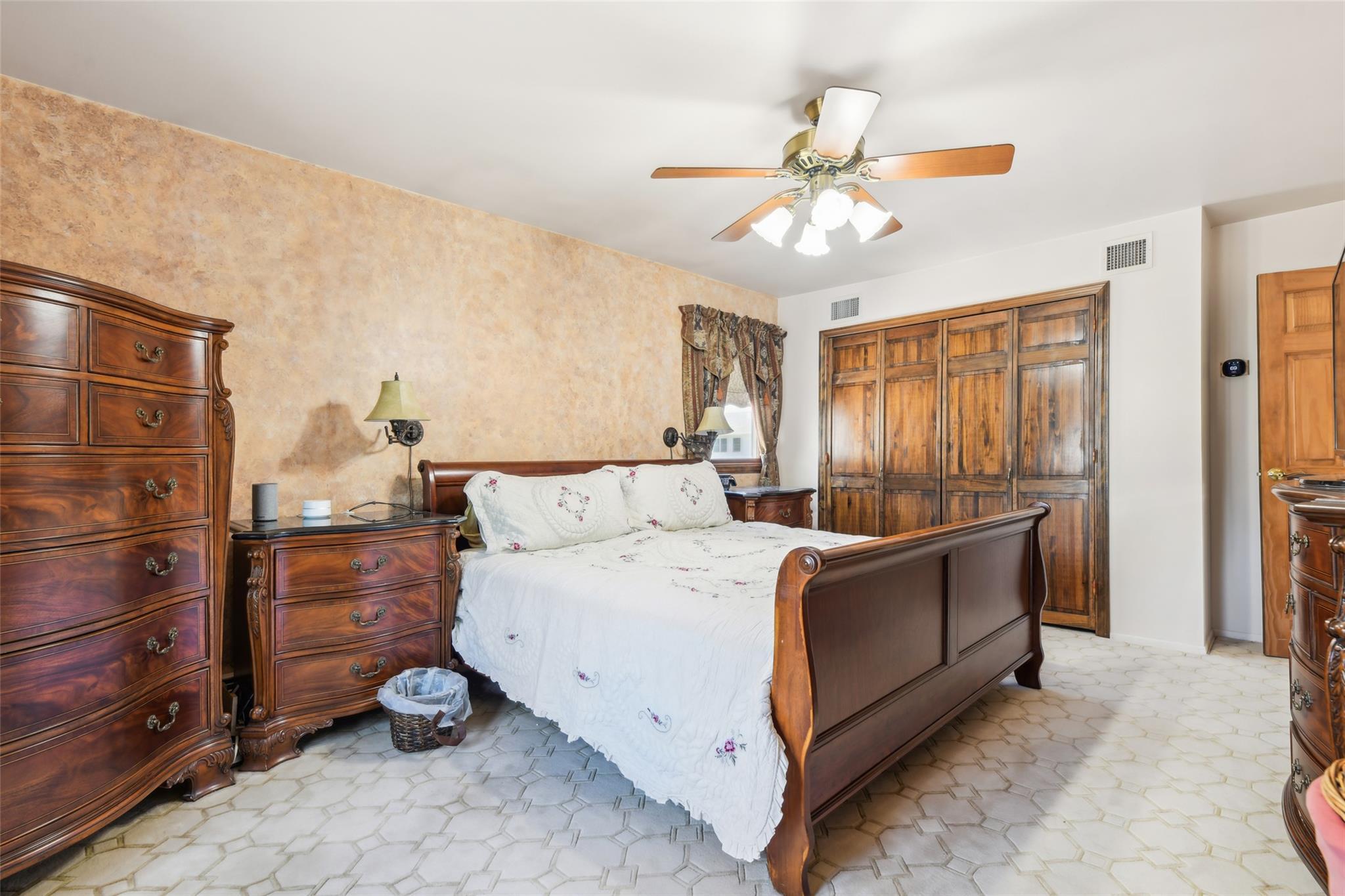 Single Family Catlin  Nassau County, NY 11557, MLS-846402-18