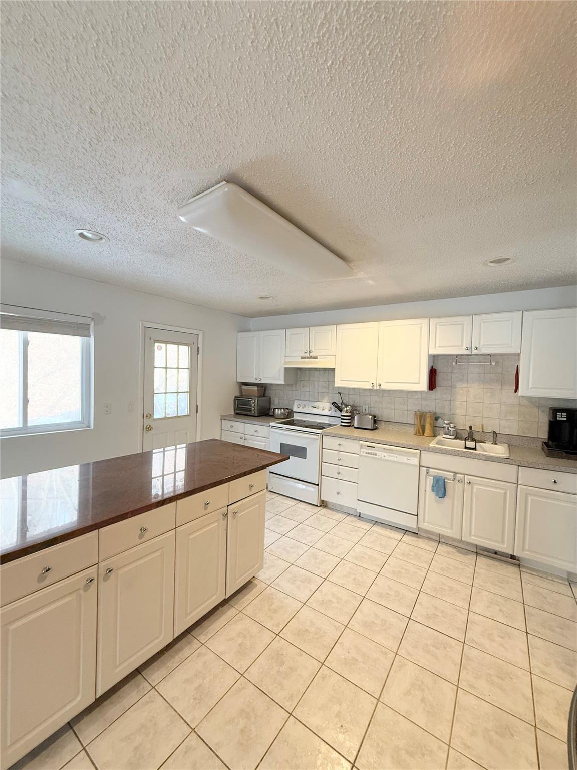 Single Family Peekskill Hollow  Putnam County, NY 10579, MLS-846428-5