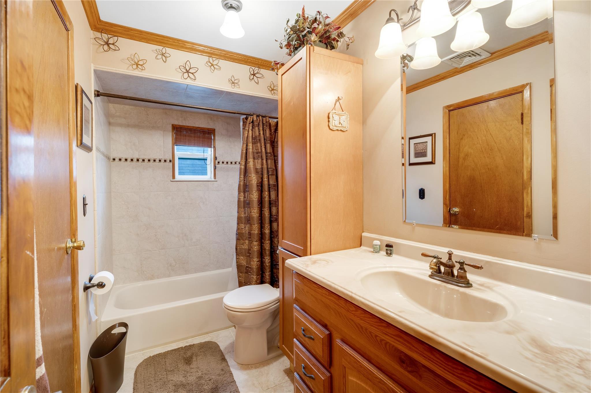 Single Family Ashland  Staten Island, NY 10309, MLS-846447-9