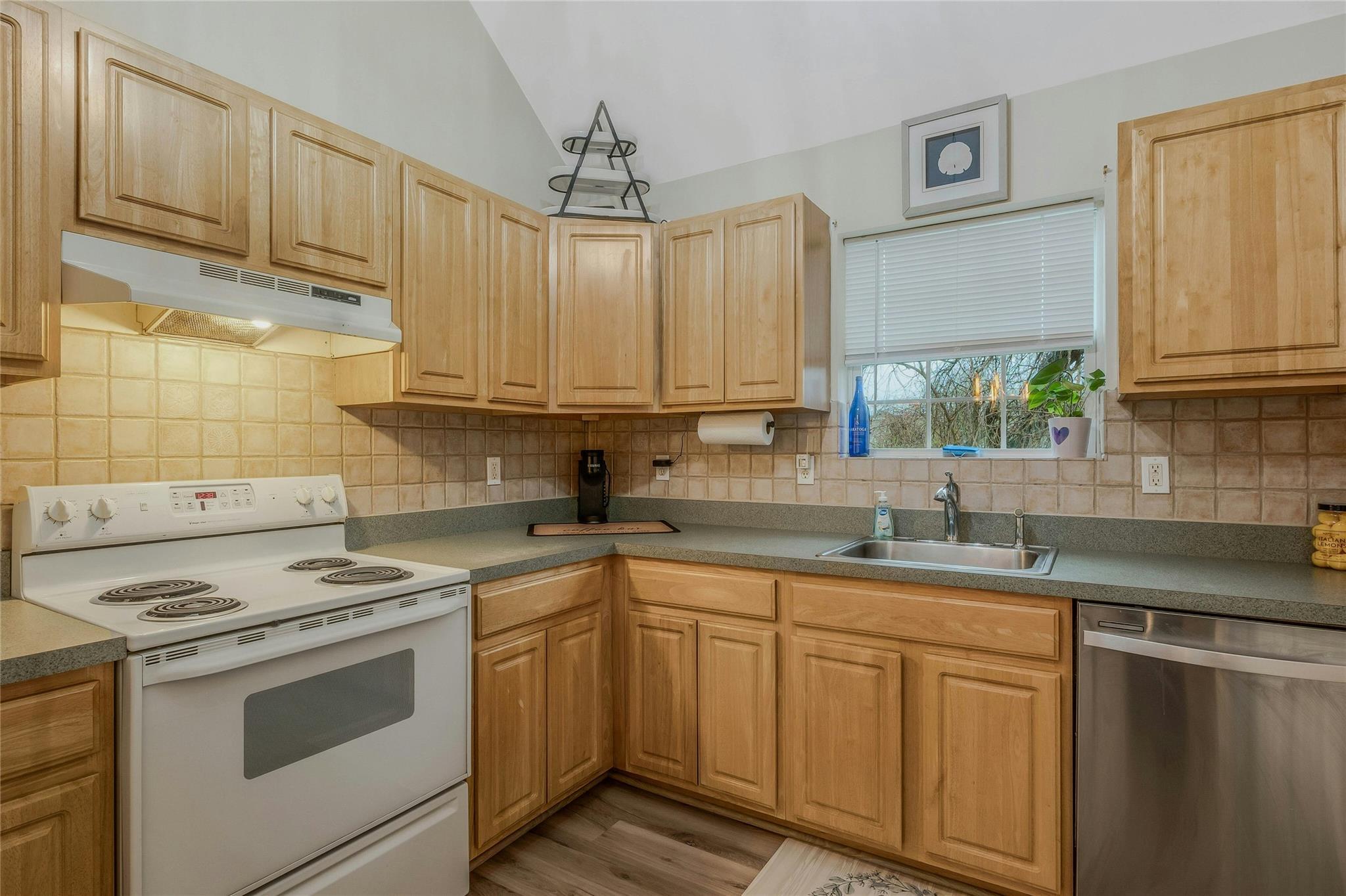 Single Family Shore  Suffolk County, NY 11951, MLS-846499-11