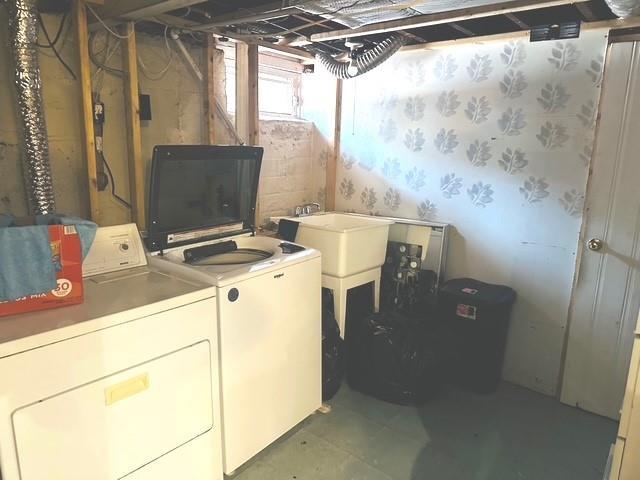 Single Family Countisbury  Nassau County, NY 11580, MLS-846511-14