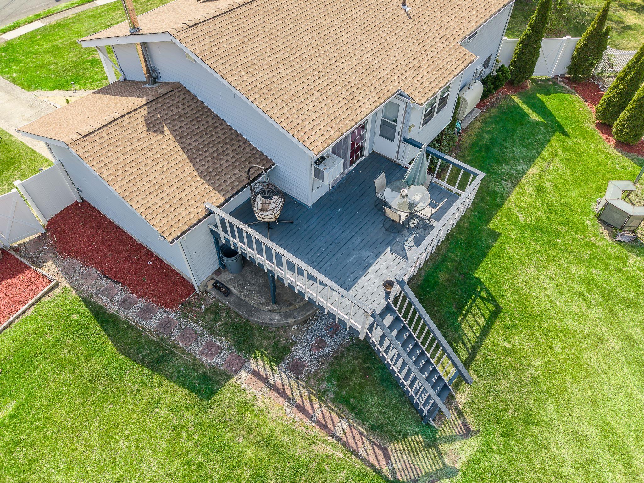 Single Family Briarwood  Suffolk County, NY 11798, MLS-846518-22