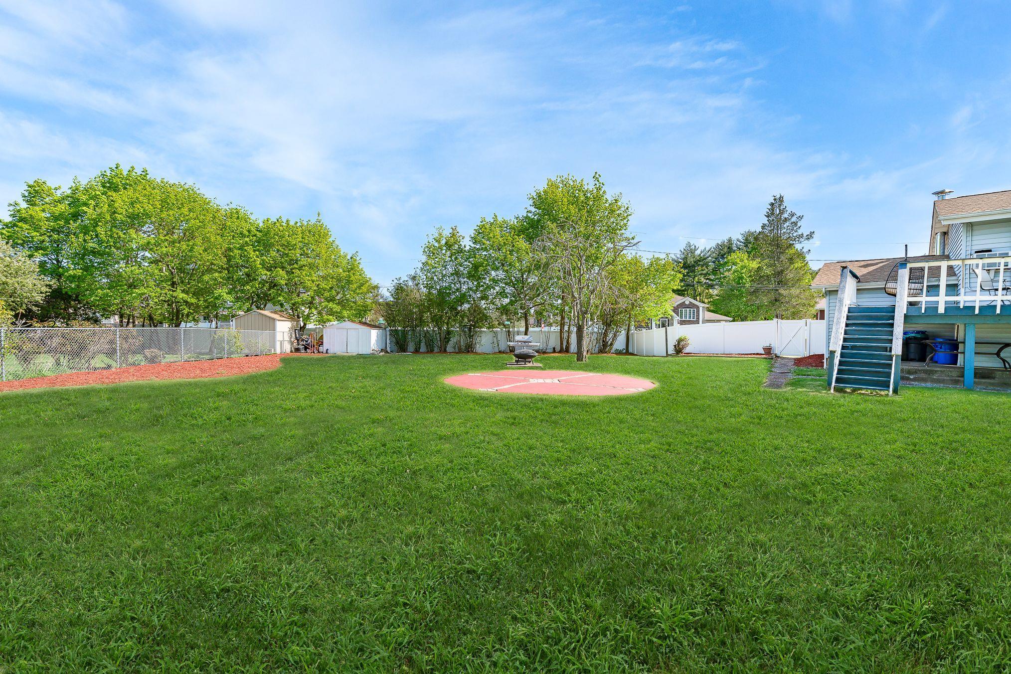 Single Family Briarwood  Suffolk County, NY 11798, MLS-846518-24