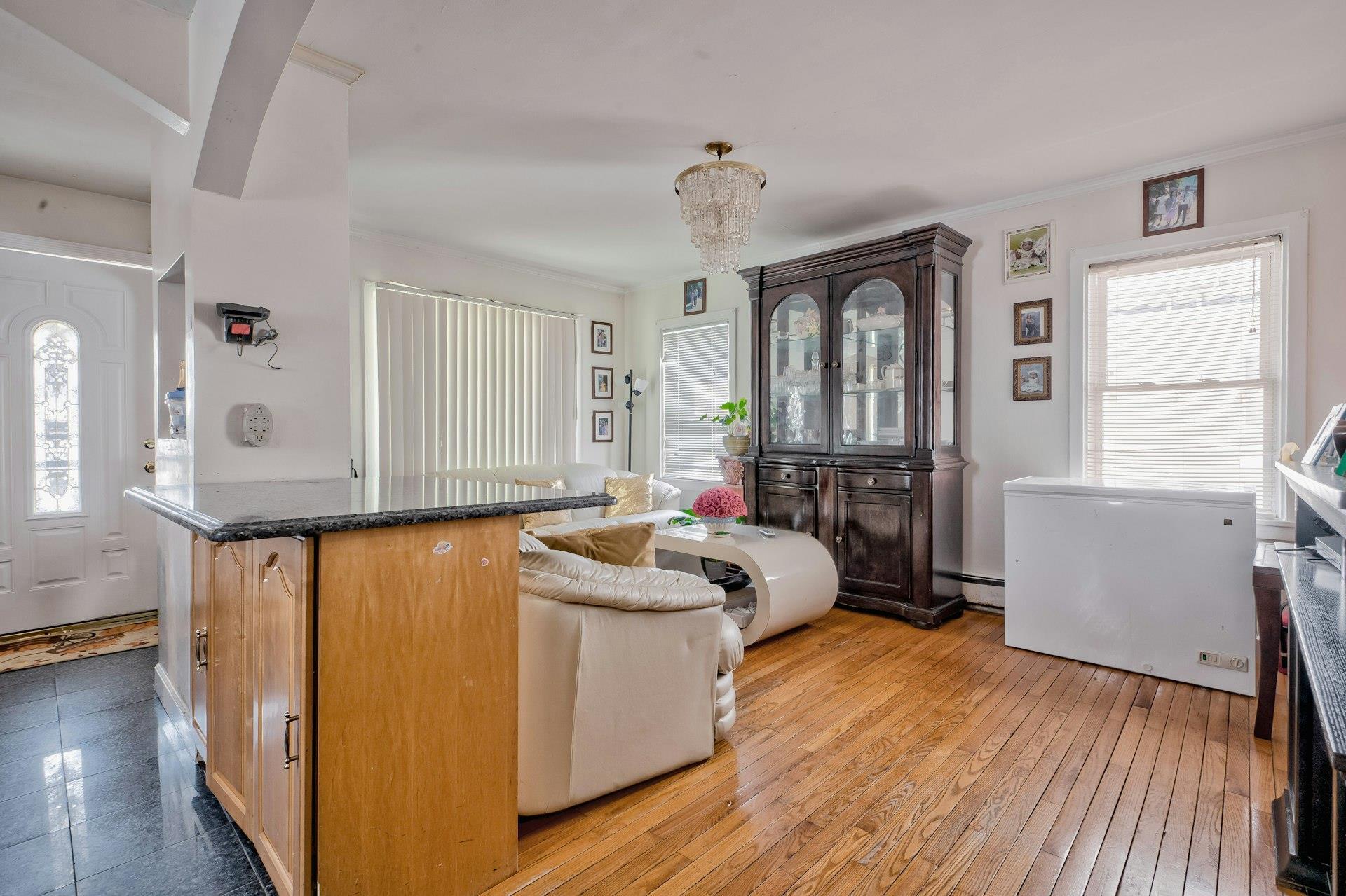 Single Family Virginia  Nassau County, NY 11003, MLS-846537-12