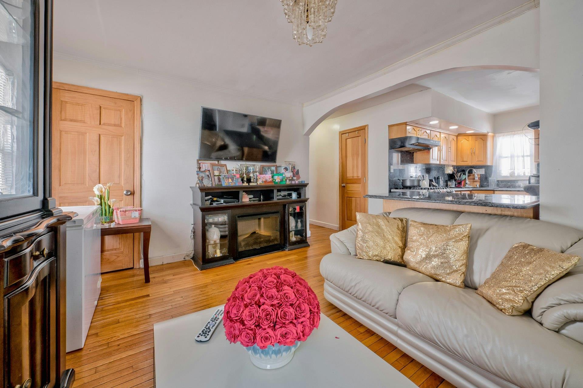 Single Family Virginia  Nassau County, NY 11003, MLS-846537-5